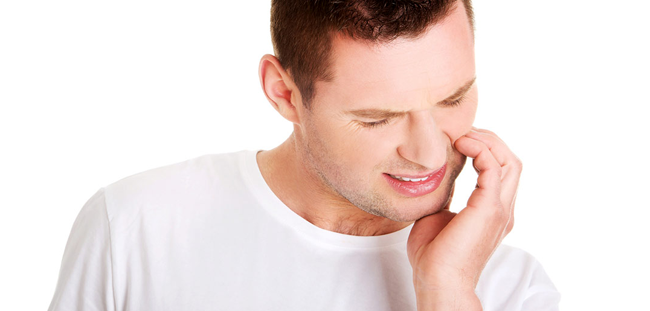 Los efectos secundarios del cáncer suelen producir boca seca, xerostomía y llagas. 