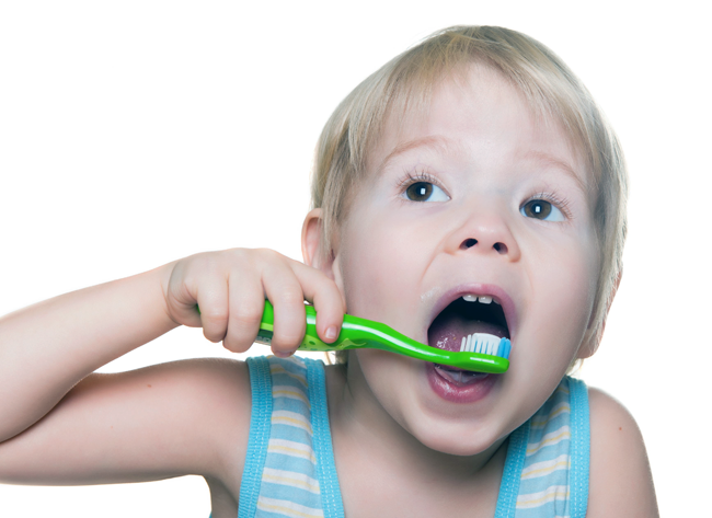 Es un momento fantástico para estrenar un cepillo de dientes nuevo a ser posible con su personaje favorito para que lo estrene el primer día de colegio.